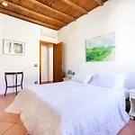 Appartement Faenza 91 *